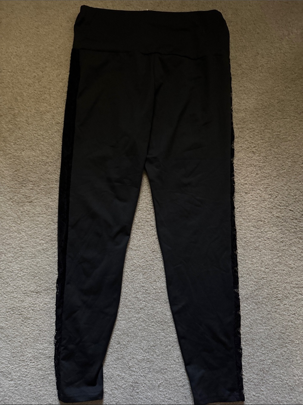 Sexy Side Black Women's High-Waist Lace-Trim Active Leggings